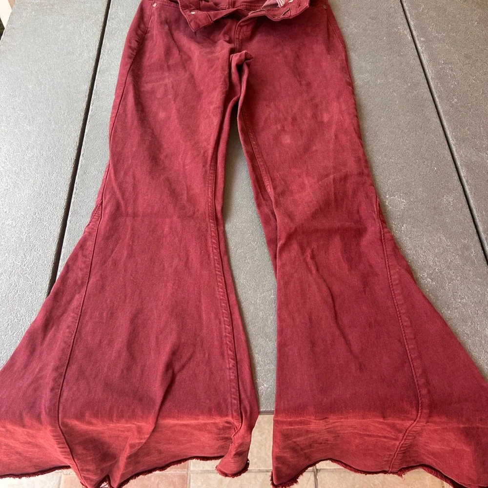 Shyanne Women's Wine High-Rise Jeans